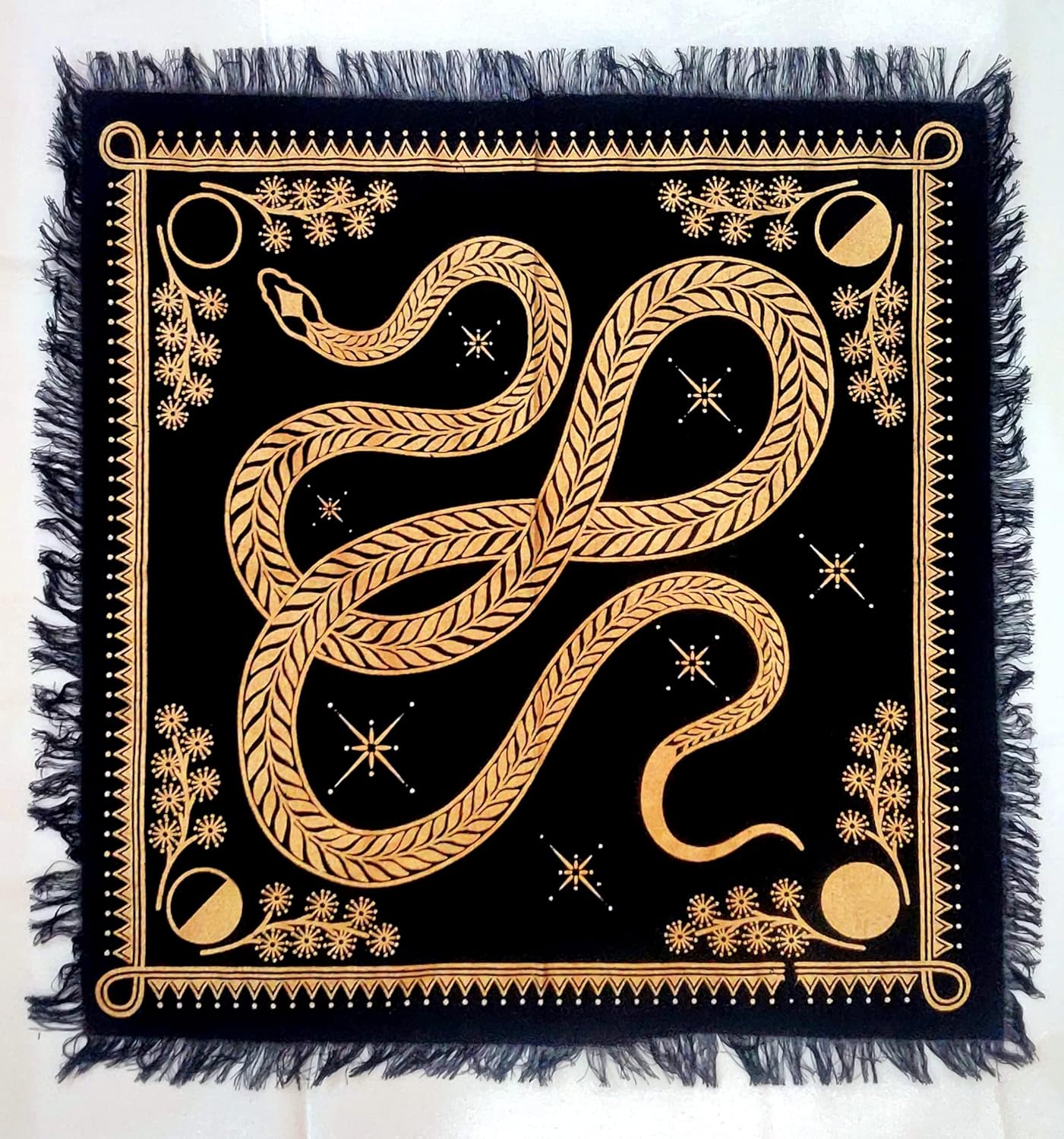INDACORIFY Altar Tablecloth with Fringe Old Tarot Witchcraft Spread Tablecloth Meditation Spiritual Holy Cloth 18 x 18 Inches (Golden Snake)