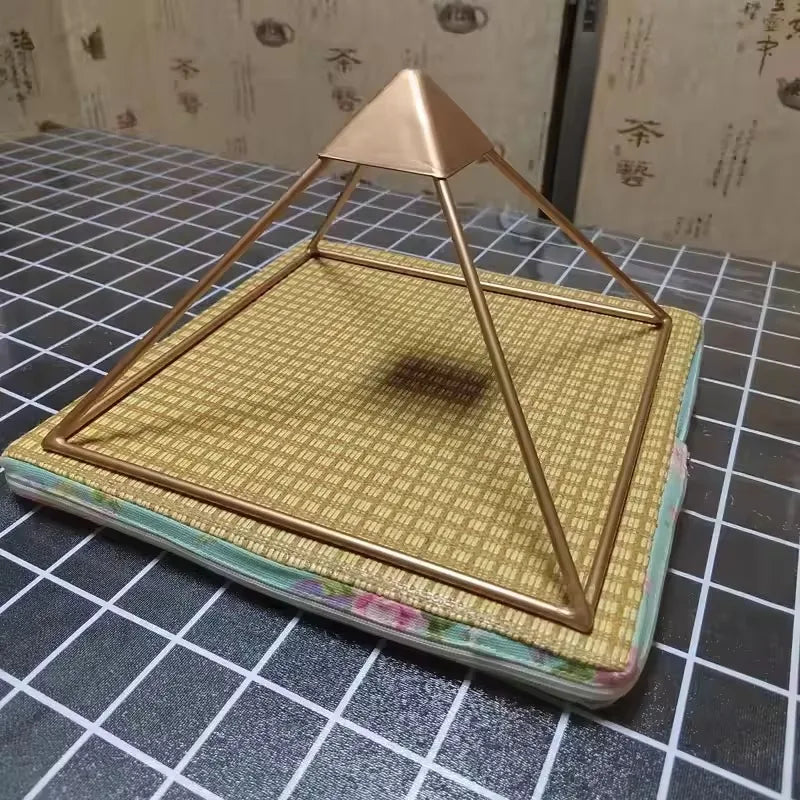 Meditation Sleep Zen Pyramid Stand Tent Manufacturer Copper Pyramid, Triangular Pyramid, Giza Pyramid Energy Receiver,