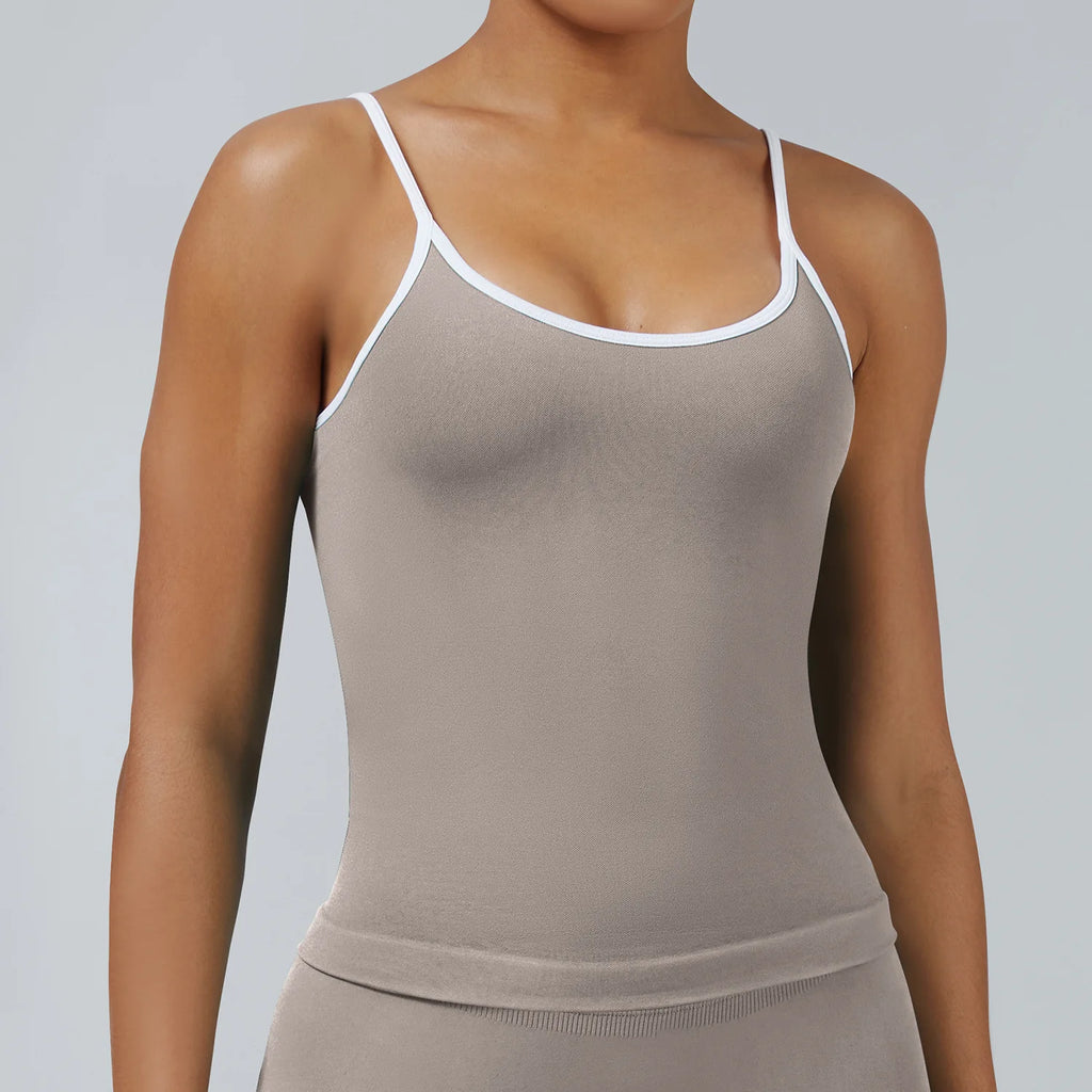 Color-Block Racerback Sports Bra – Body-Hugging Open Back Crop Top for Yoga, Gym & Casual Wear