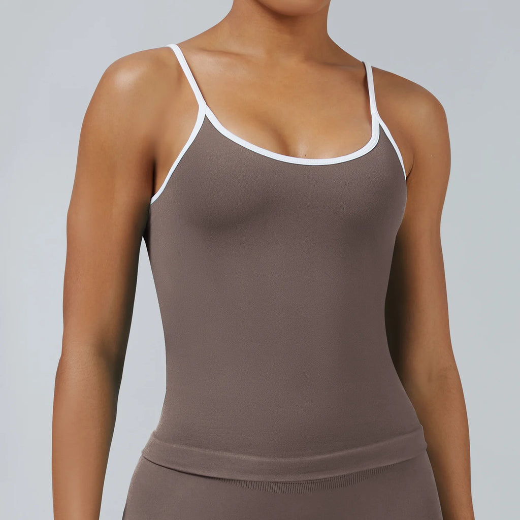 Color-Block Racerback Sports Bra – Body-Hugging Open Back Crop Top for Yoga, Gym & Casual Wear