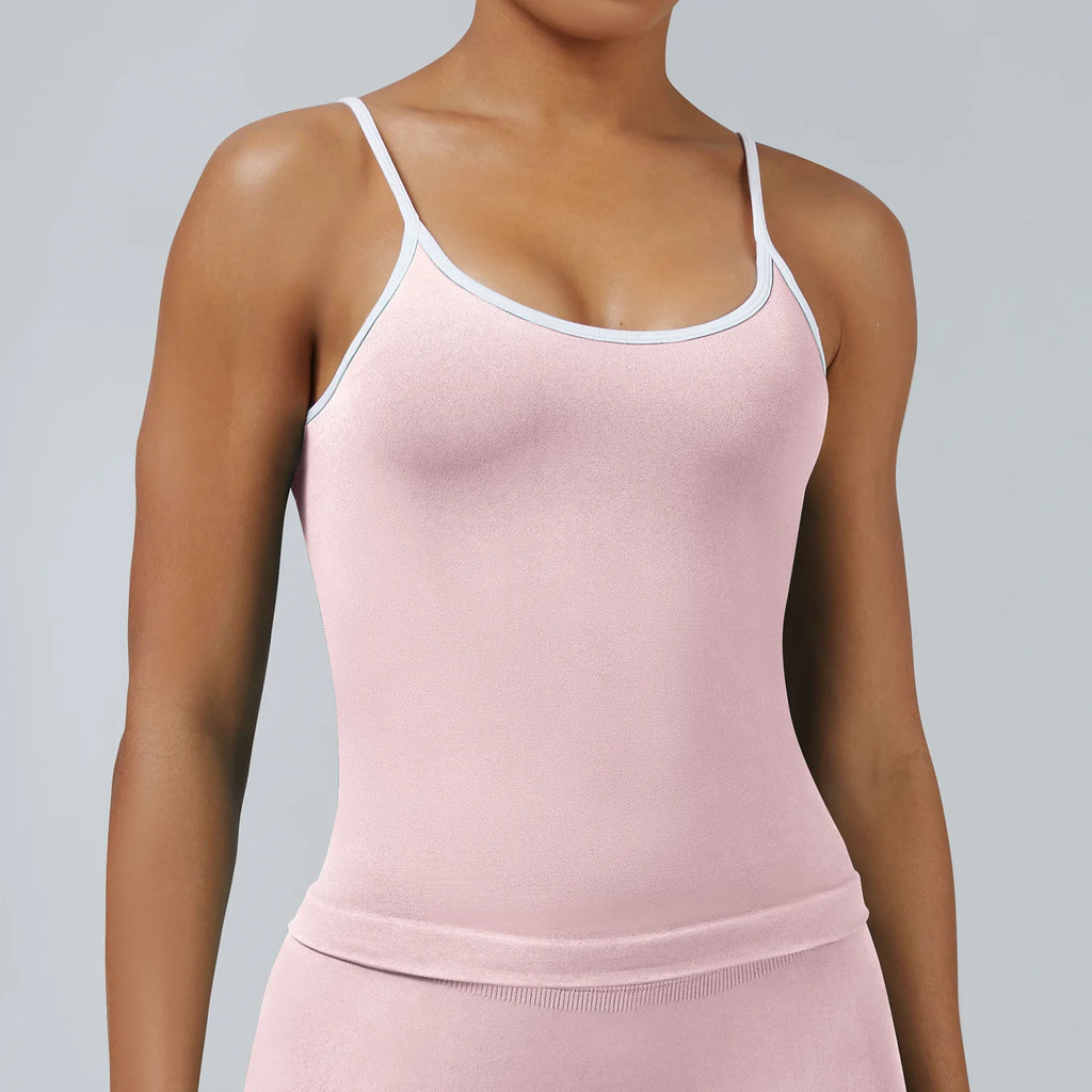 Color-Block Racerback Sports Bra – Body-Hugging Open Back Crop Top for Yoga, Gym & Casual Wear