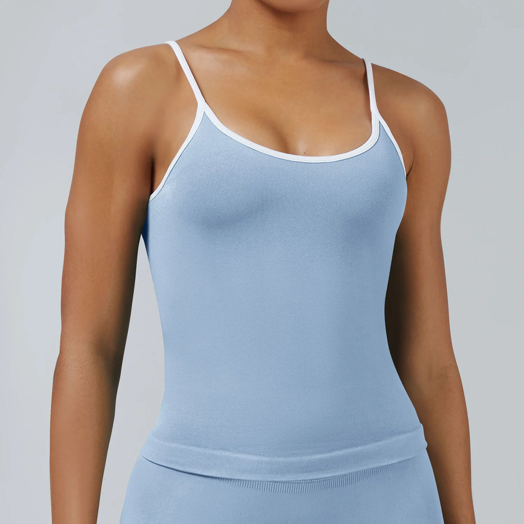 Color-Block Racerback Sports Bra – Body-Hugging Open Back Crop Top for Yoga, Gym & Casual Wear