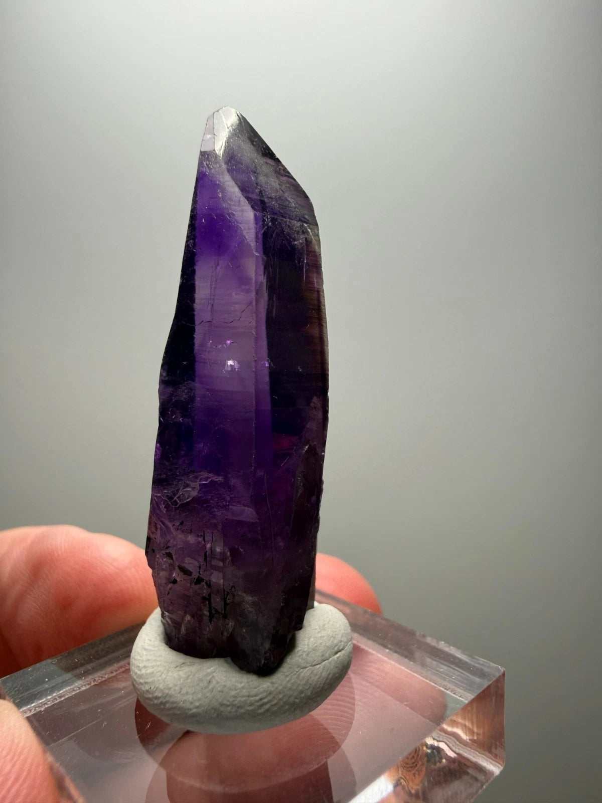 BEAUTIFUL Guerrero, Mexico Amethyst Point- WOW... THAT COLOR!!! Only $59!!!