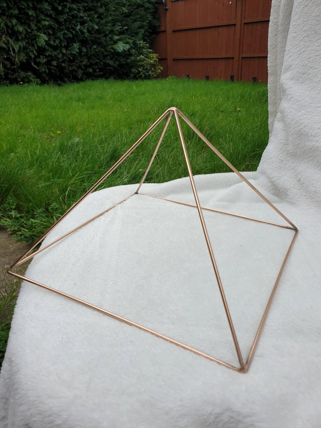 Kupfer Pyramide für Meditation, Reinigung &amp; Aufladung Kristalle - Geschenk - Gizeh Khufu