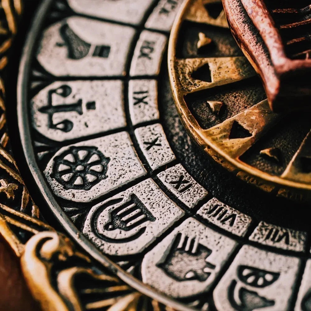 Tarot Vision Anhänger, Vintage Astrologie Schmuck, Messing Runder Anhänger