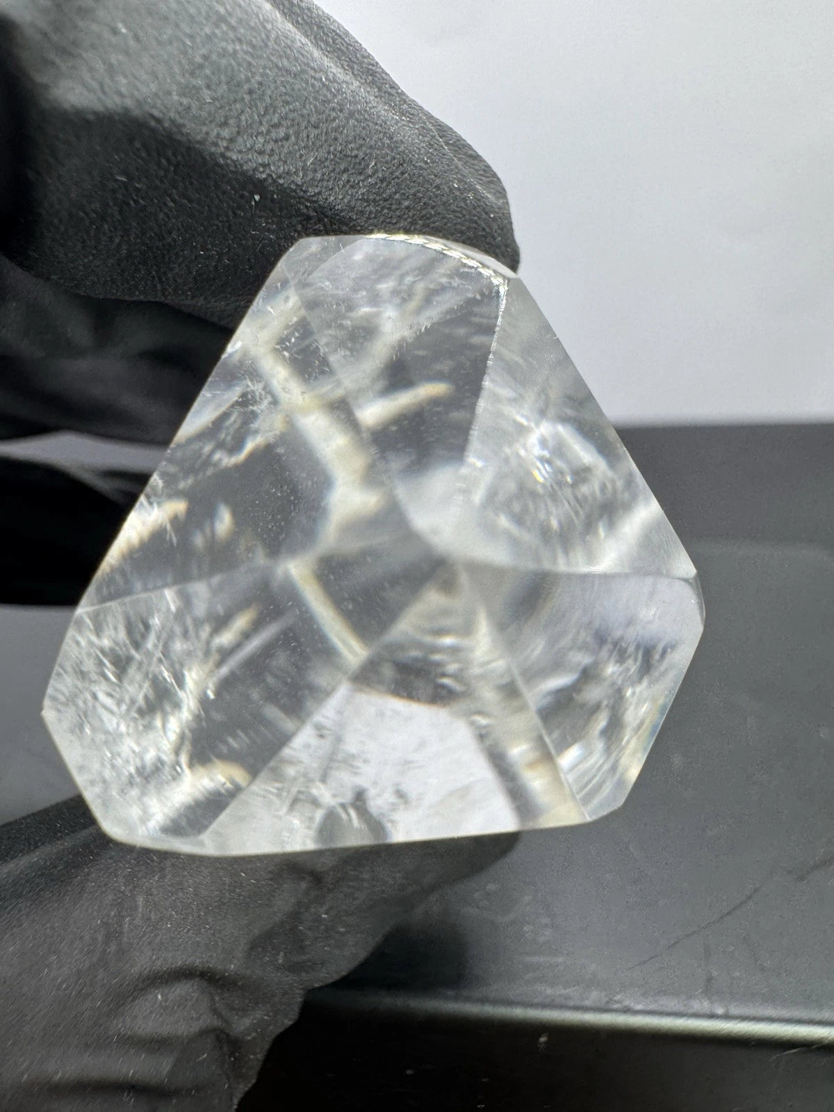 Bergkristall TOP REIN Stufe Spitze 99 Gramm 6,7 cm Steht Natur Madagaskar
