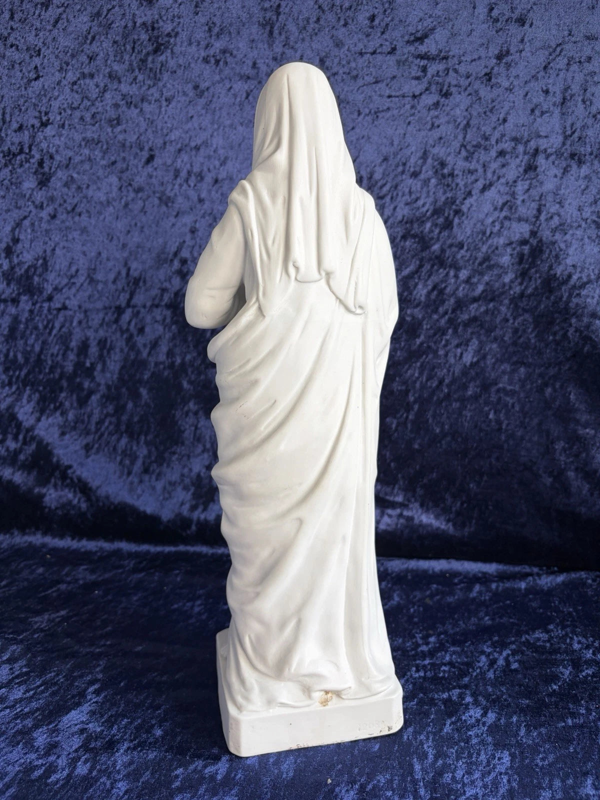 Altarfigur Heilige Maria – Weißes Biskuitporzell<wbr/>an (43 cm)