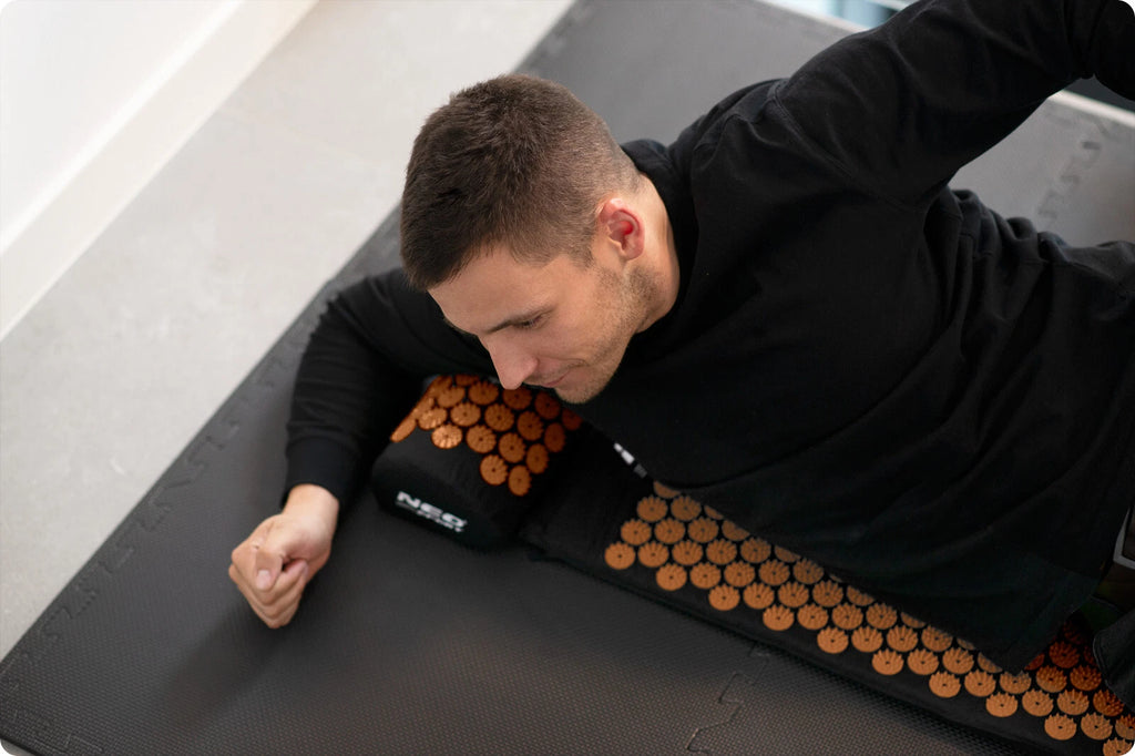NEO-SPORT Akupressurmatt<wbr/>e Akupressur Matte Nadelmatte Massagematte Akupunktur