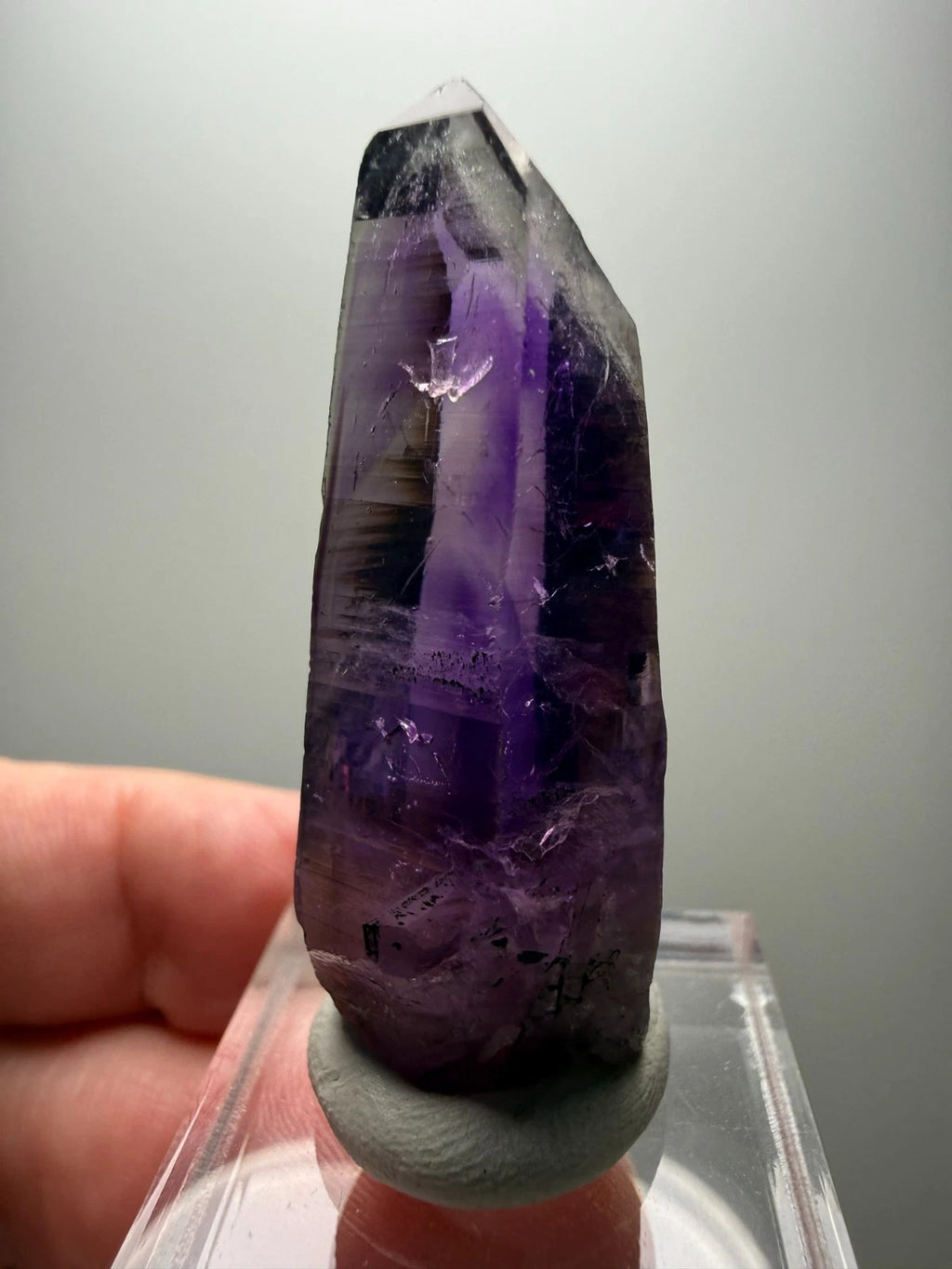 BEAUTIFUL Guerrero, Mexico Amethyst Point- WOW... THAT COLOR!!! Only $59!!!