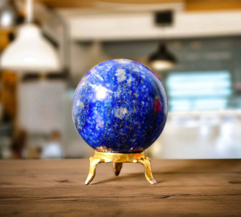 Blaue Lapislazuli Kristallkugel 5CM Metaphysischer Kraftstein zur Aura Reinigung