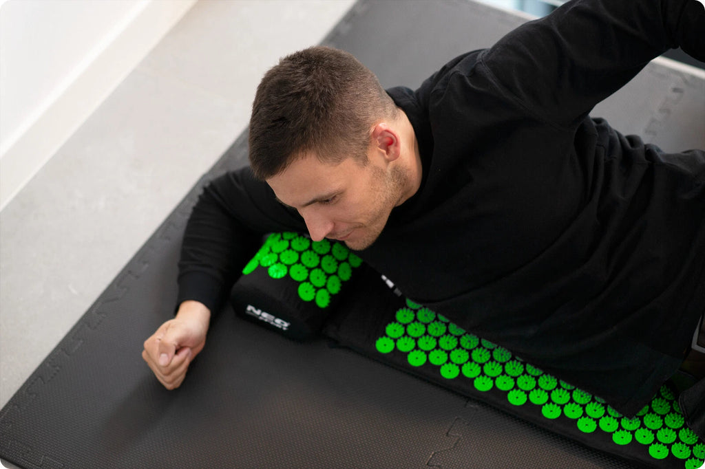 NEO-SPORT Akupressurmatt<wbr/>e Akupressur Matte Nadelmatte Massagematte Akupunktur