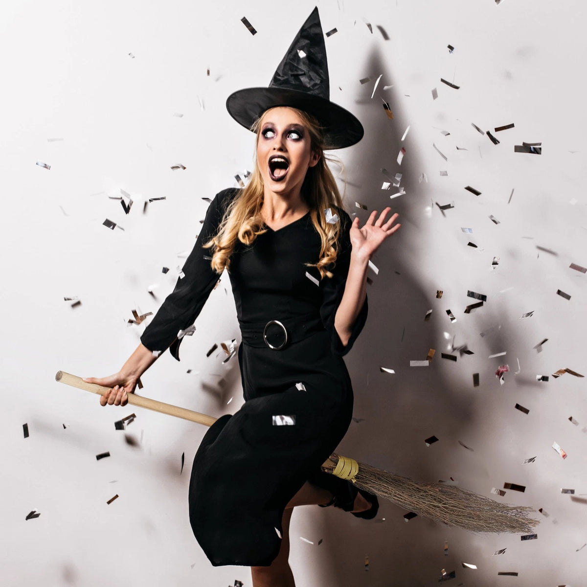 Hexen Hexenbesen 2er Set Halloween Besen Reisig Zauberbesen 97 cm 160 g leicht