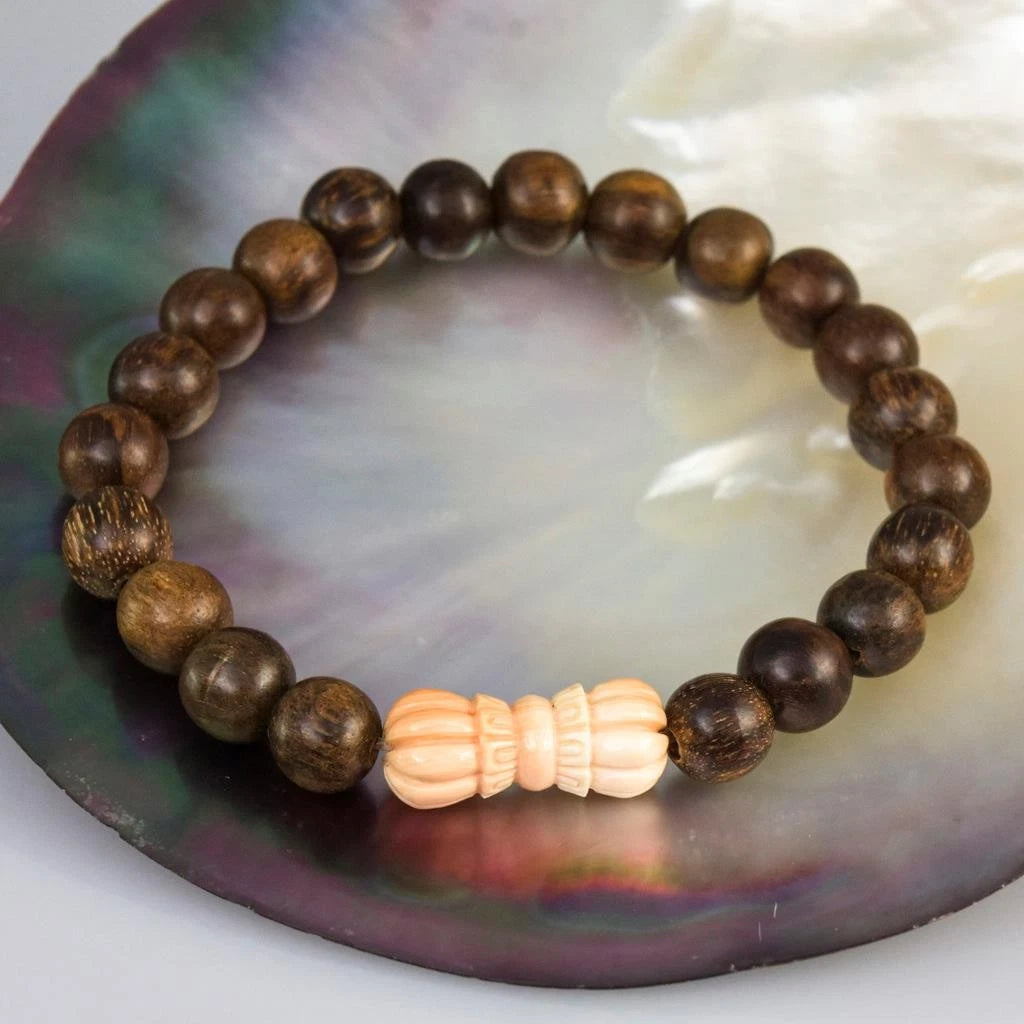 Natural Oud Gaharu Wood 6.5" Bracelet Carved Apricot Shell Vajra Prayer Bead 11g