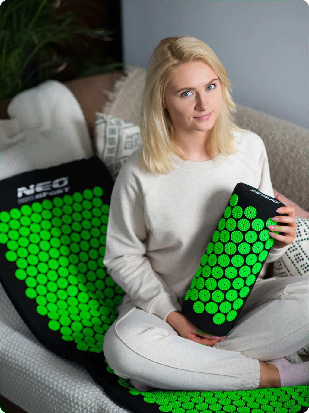 NEO-SPORT Akupressurmatt<wbr/>e Akupressur Matte Nadelmatte Massagematte Akupunktur
