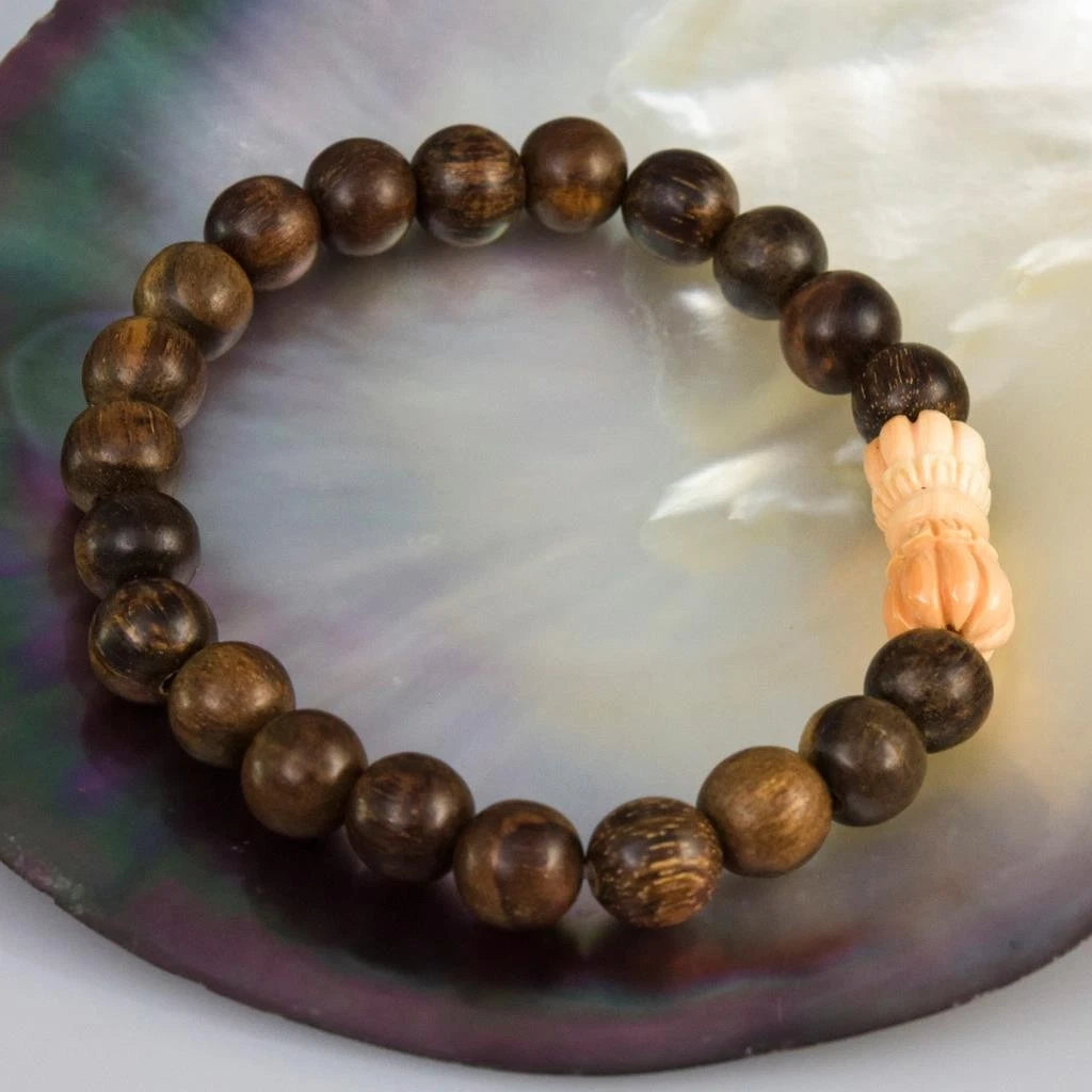 Natural Oud Gaharu Wood 6.5" Bracelet Carved Apricot Shell Vajra Prayer Bead 11g