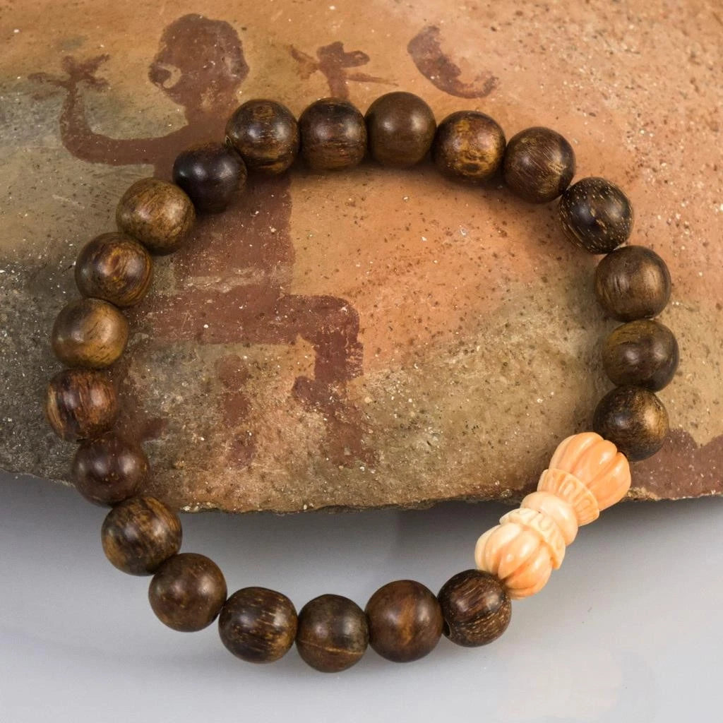 Natural Oud Gaharu Wood 6.5" Bracelet Carved Apricot Shell Vajra Prayer Bead 11g