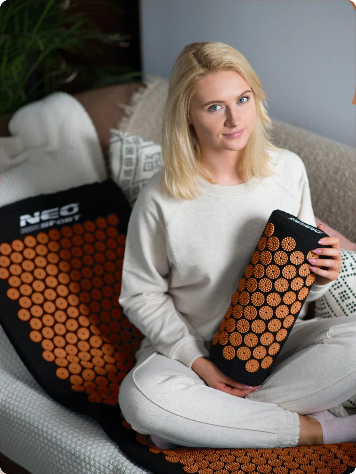 NEO-SPORT Akupressurmatt<wbr/>e Akupressur Matte Nadelmatte Massagematte Akupunktur