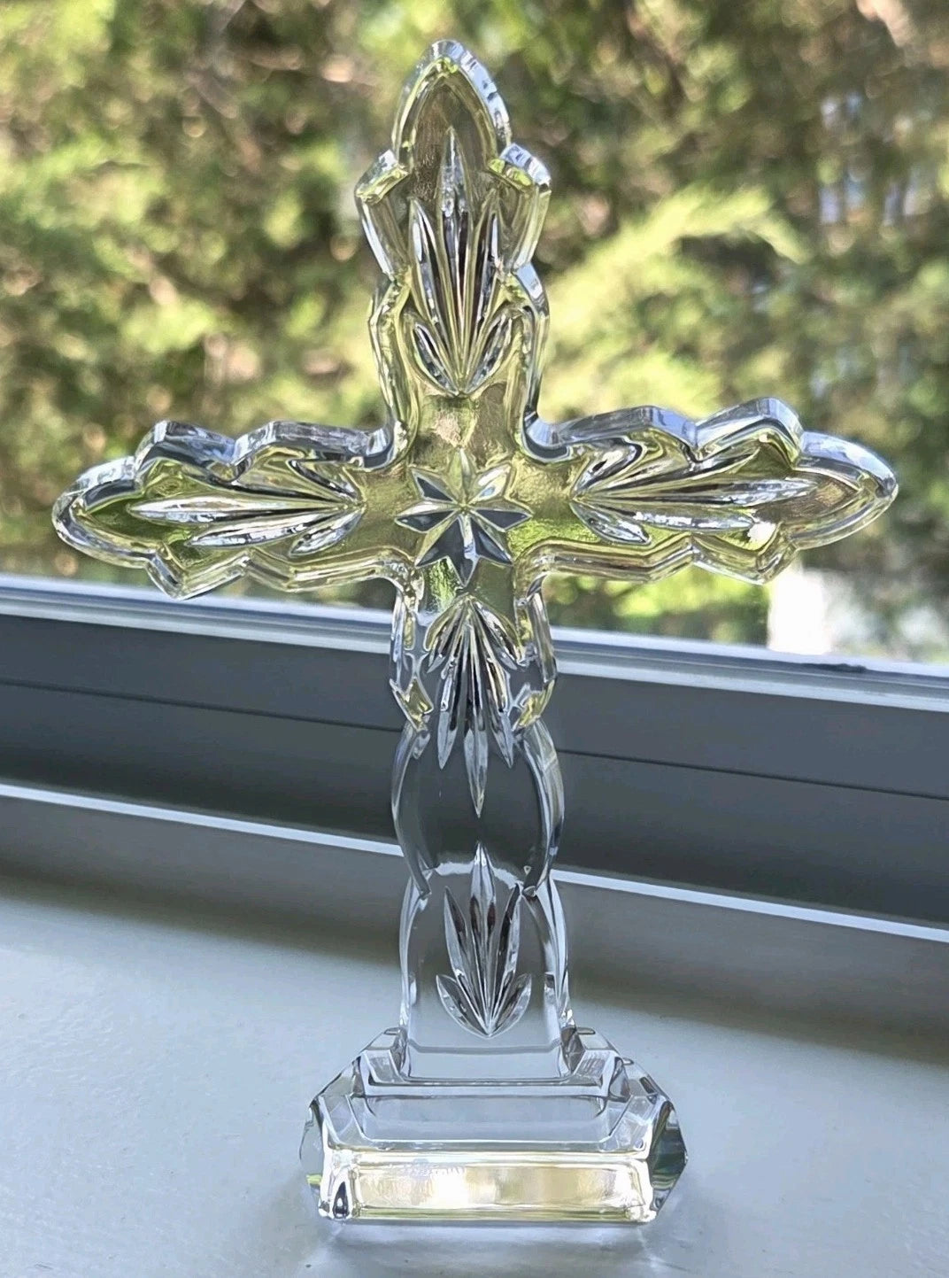 Waterford Clear Cut Crystal Spiritual Cross Figurine Scalloped Edges 5 1/2” H