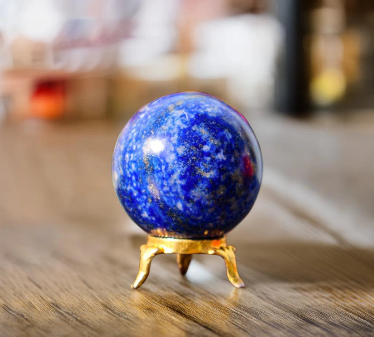 Blaue Lapislazuli Kristallkugel 5CM Metaphysischer Kraftstein zur Aura Reinigung
